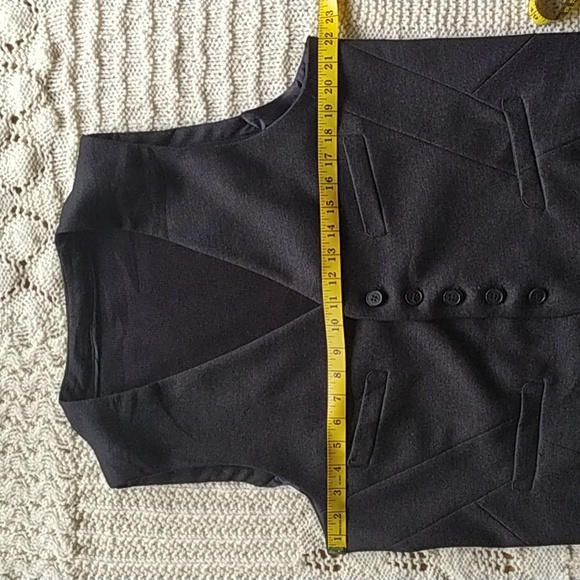 Le 31 Vest with Pocket and Stitching Details - Picture 11 of 12